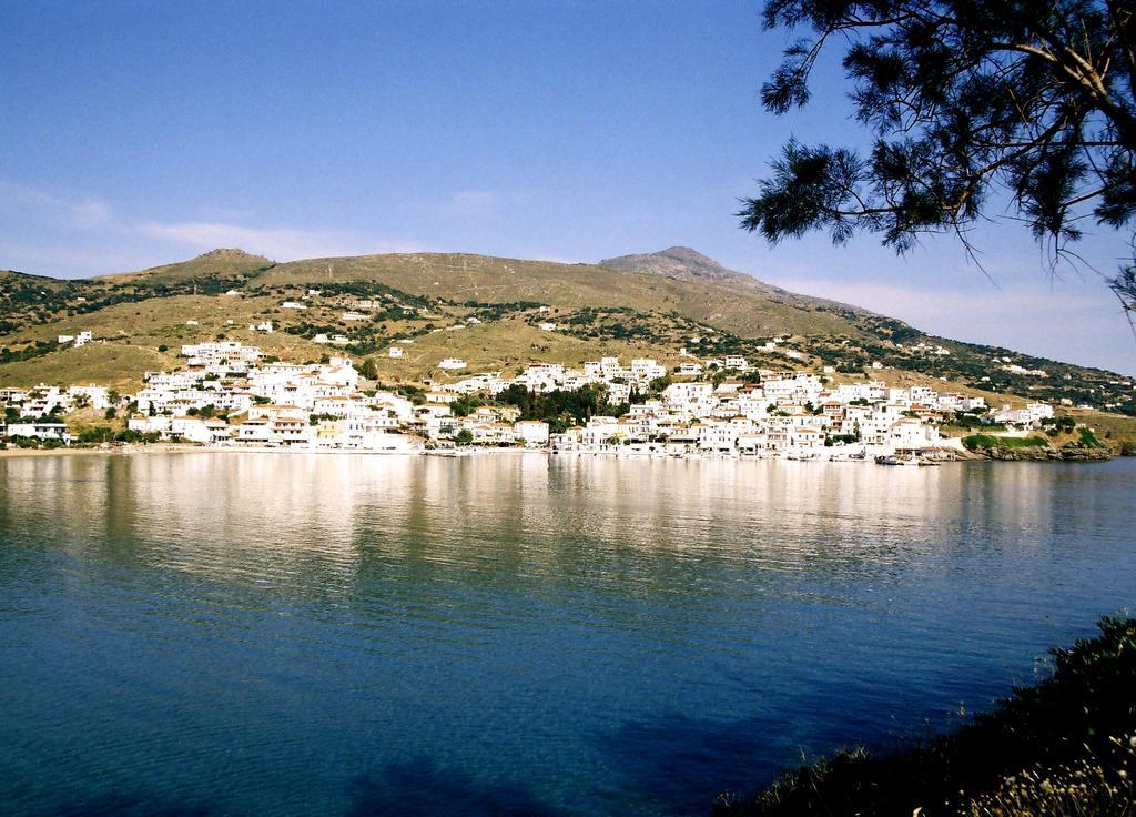 Karanasos Hotel Batsíon Exterior photo